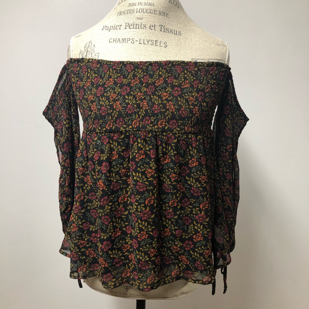 NWT AE top